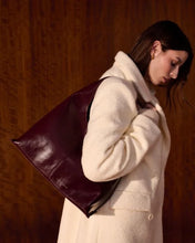 Load image into Gallery viewer, 'Laila' Patent Crackle Shoulder Bag in Cherry - Katie Loxton