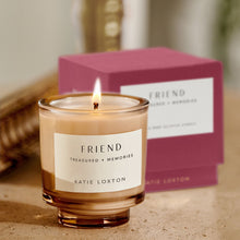 Load image into Gallery viewer, Sentiment Candle &#39;Friend&#39; - Katie Loxton
