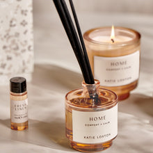 Load image into Gallery viewer, Sentiment Reed Diffuser &#39;Home&#39; Fresh Linen &amp; White Lily - Katie Loxton
