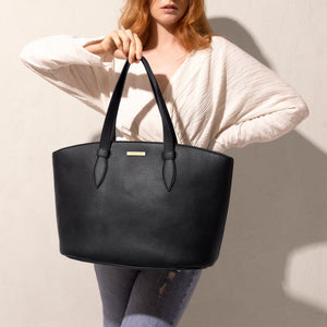 Hanna Shoulder Bag in Black - Katie Loxton